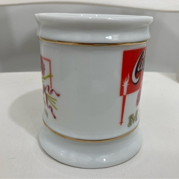 THE CORNER STORE PORCELAIN VINTAGE MUG COLLECTION CARNATION MILK MUG - 8oz - Picture 2 of 5